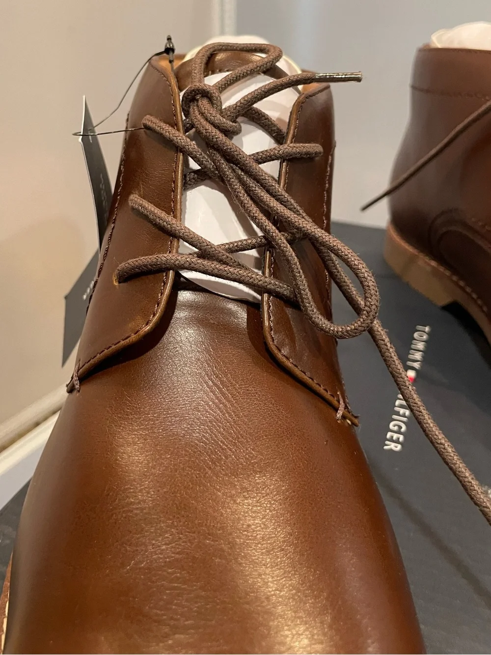 NIB Tommy Hilfiger 10 Men's Brown Faux Leather Rosell Lace Up Chukka Boots R $80